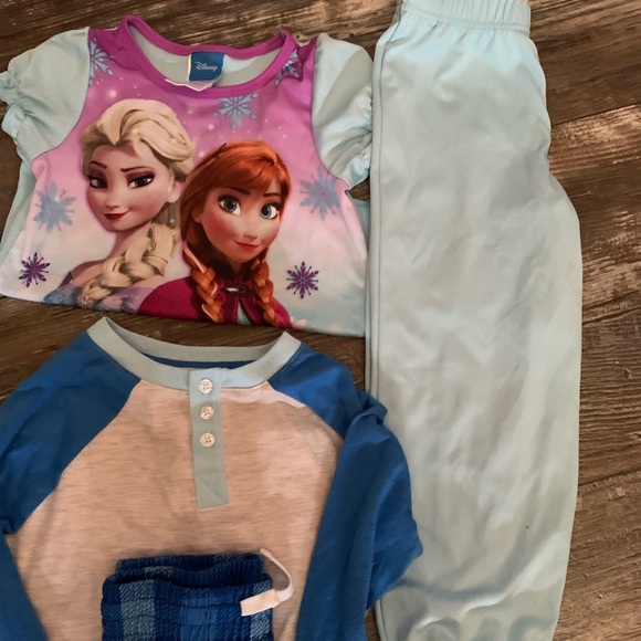 Girls size 4/5 clothing. - Picture 4 of 4